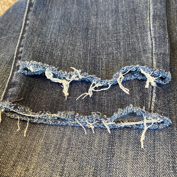 GAP dark indigo denim skinny distressed jeans. Women's 26 regular - Picture 7 of 13